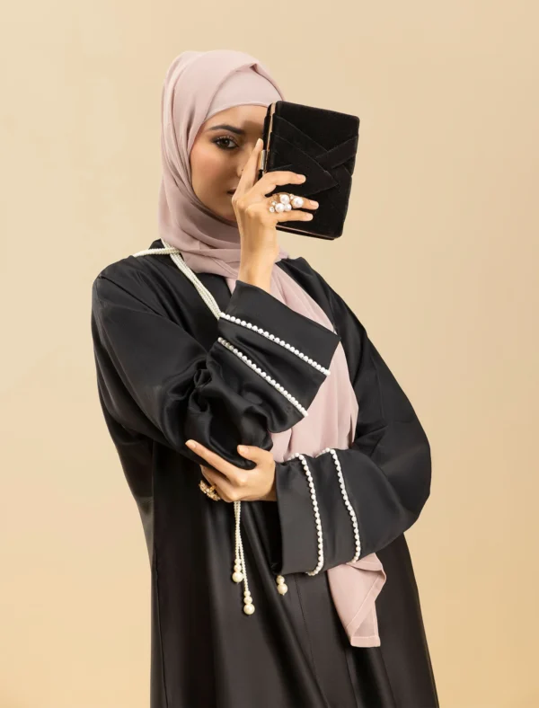 Noir Drape - Image 4